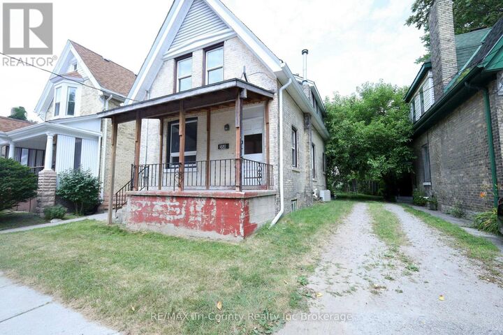 Property Photo:  358 Glebe Street East  ON N5W 3T1 