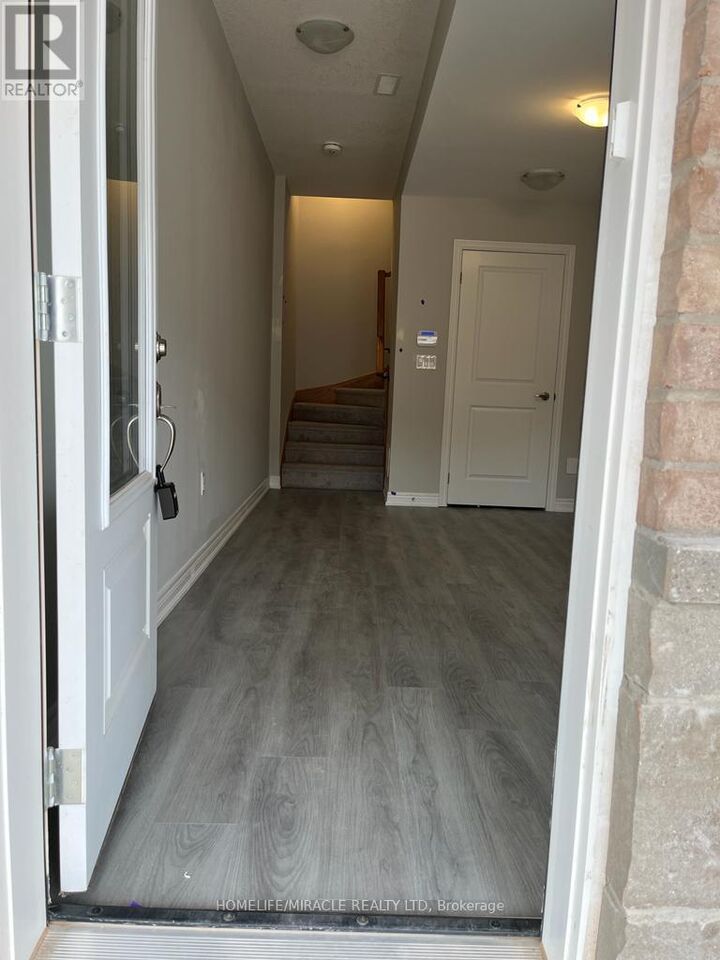 Property Photo:  148 Sonoma Lane  ON L8E 0L1 