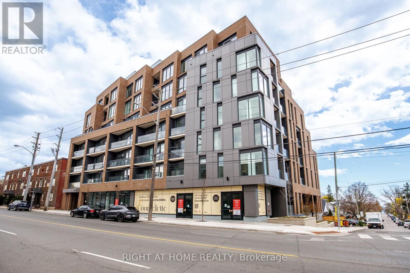 Property Photo:  1161 Kingston Road 305  ON M4E 1T4 