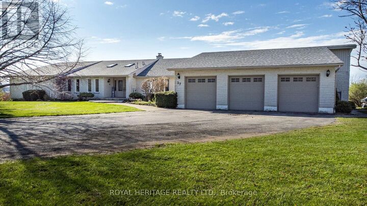 Property Photo:  37 Forest Hill Drive  ON K9A 0W3 