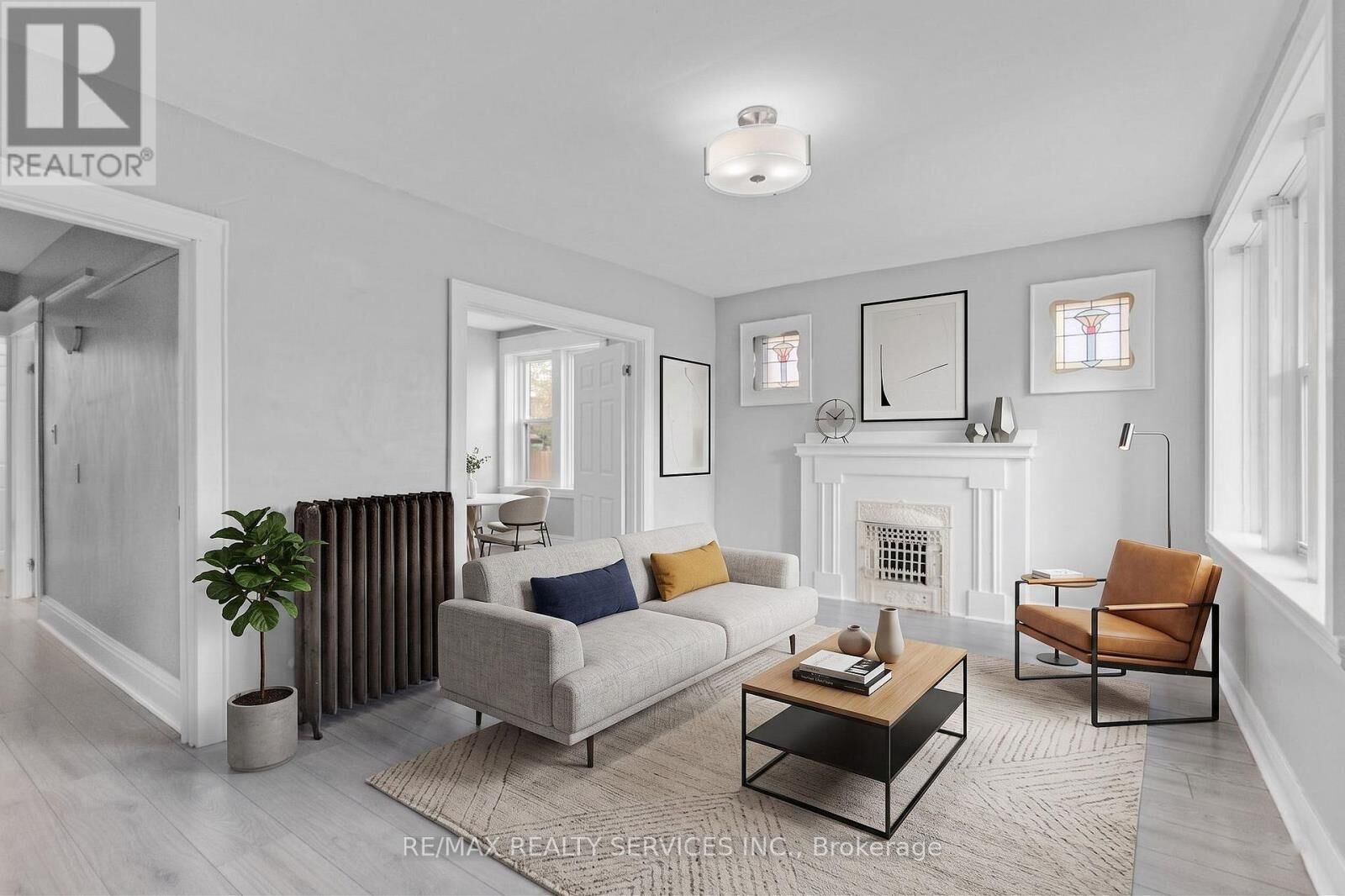 Property Photo:  5 Fairholt Road North 8  ON L8M 2S9 