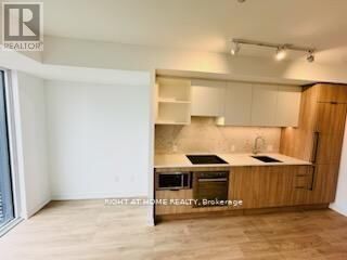Property Photo:  82 Dalhousie Street 3818  ON M5H 0C5 