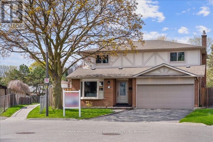 Property Photo:  28 Heda Court  ON L1N 5Y8 