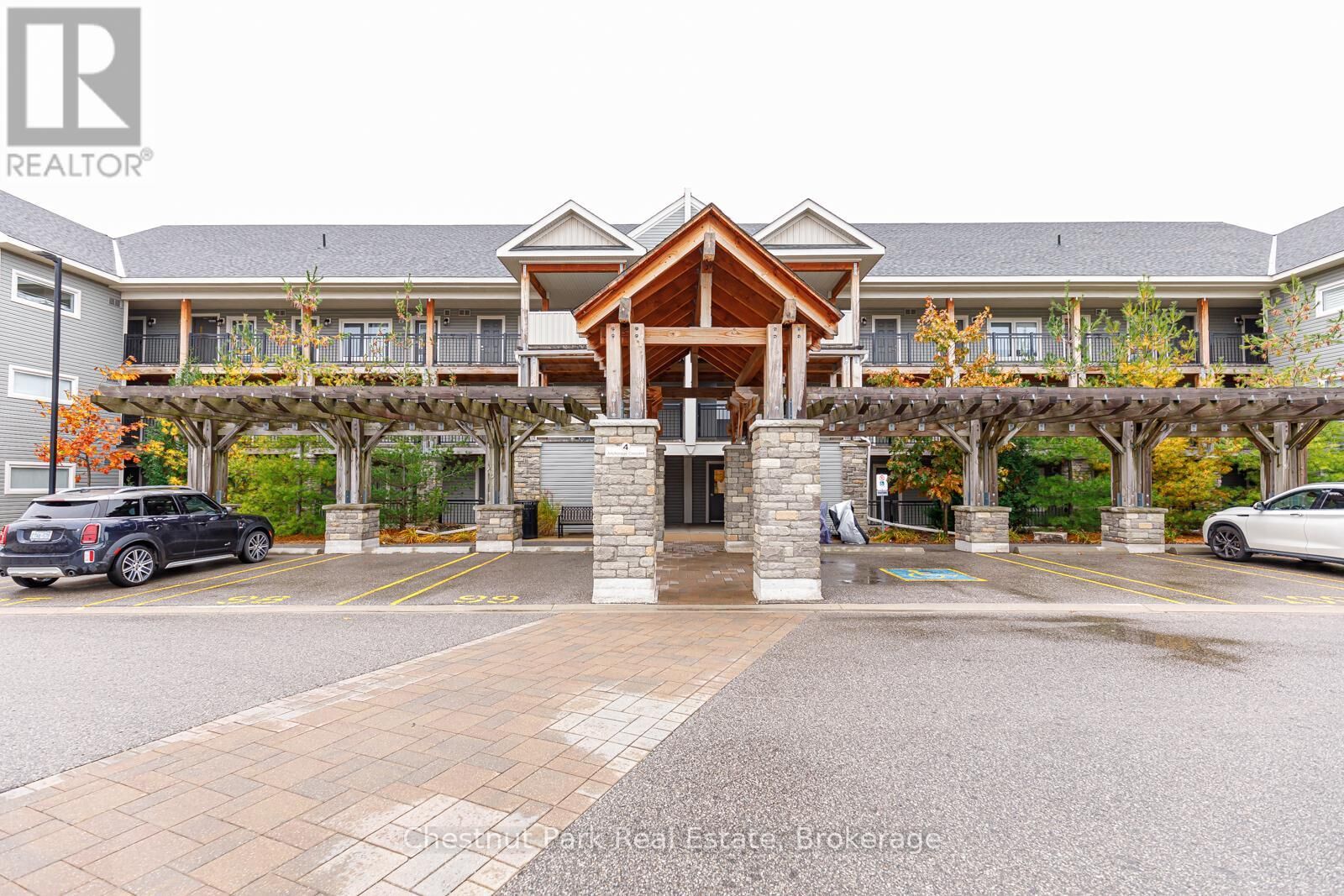 Property Photo:  4 Anchorage Crescent 105  ON L9Y 0Y6 