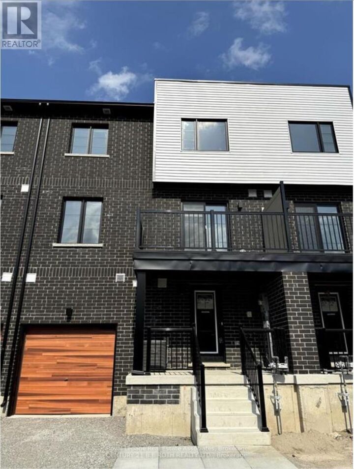 Property Photo:  22 Hay Lane  ON L9J 0V5 
