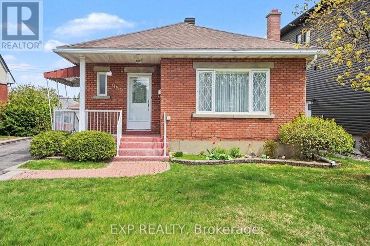 Property Photo:  959 Beaudry Street  ON K1K 3R9 