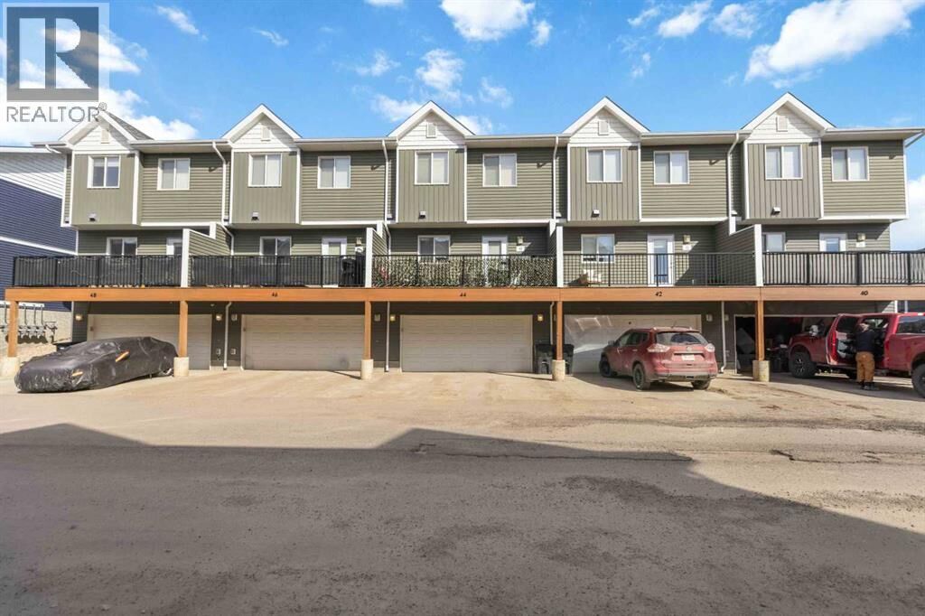 Property Photo:  401 Athabasca Avenue  AB T9J 0A1 