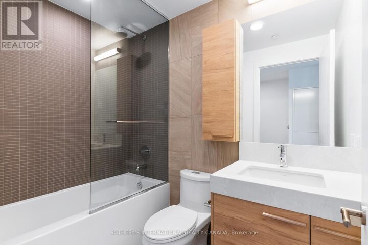 Property Photo:  200 Redpath Avenue 1605  ON M4P 0E6 