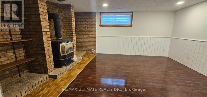 Property Photo:  136 Rustic Road Basement  ON M6L 1W1 