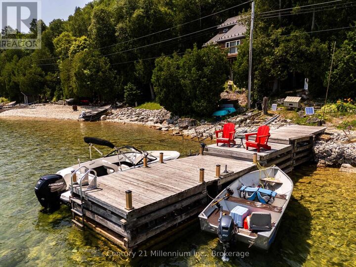 Property Photo:  113 Water Street  ON N0H 1W0 