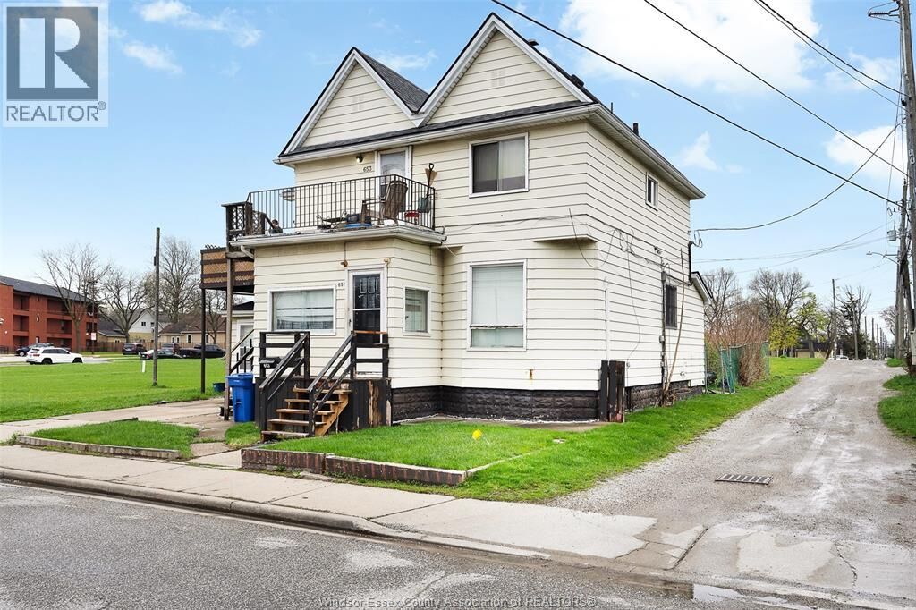 Property Photo:  655 Chatham East  ON N9A 2X5 