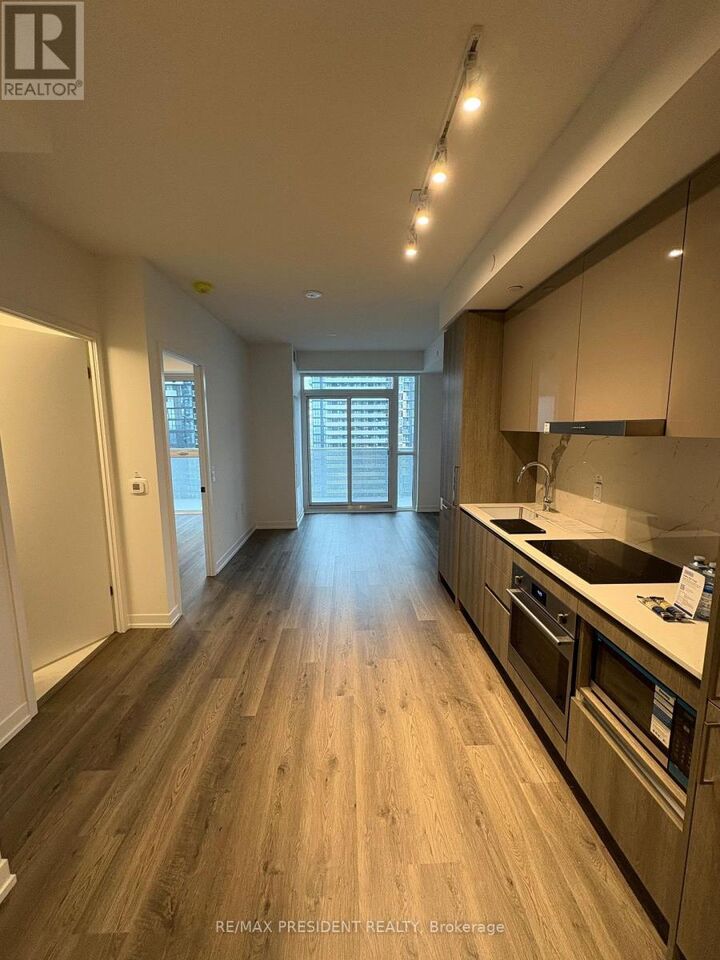 Property Photo:  195 Commerce Street 4116  ON L4K 0P9 