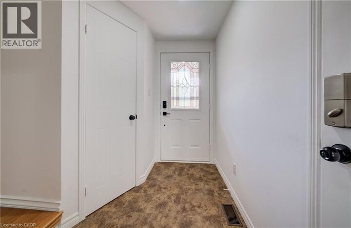 Property Photo:  466 Exmoor Street  ON N2K 3T7 