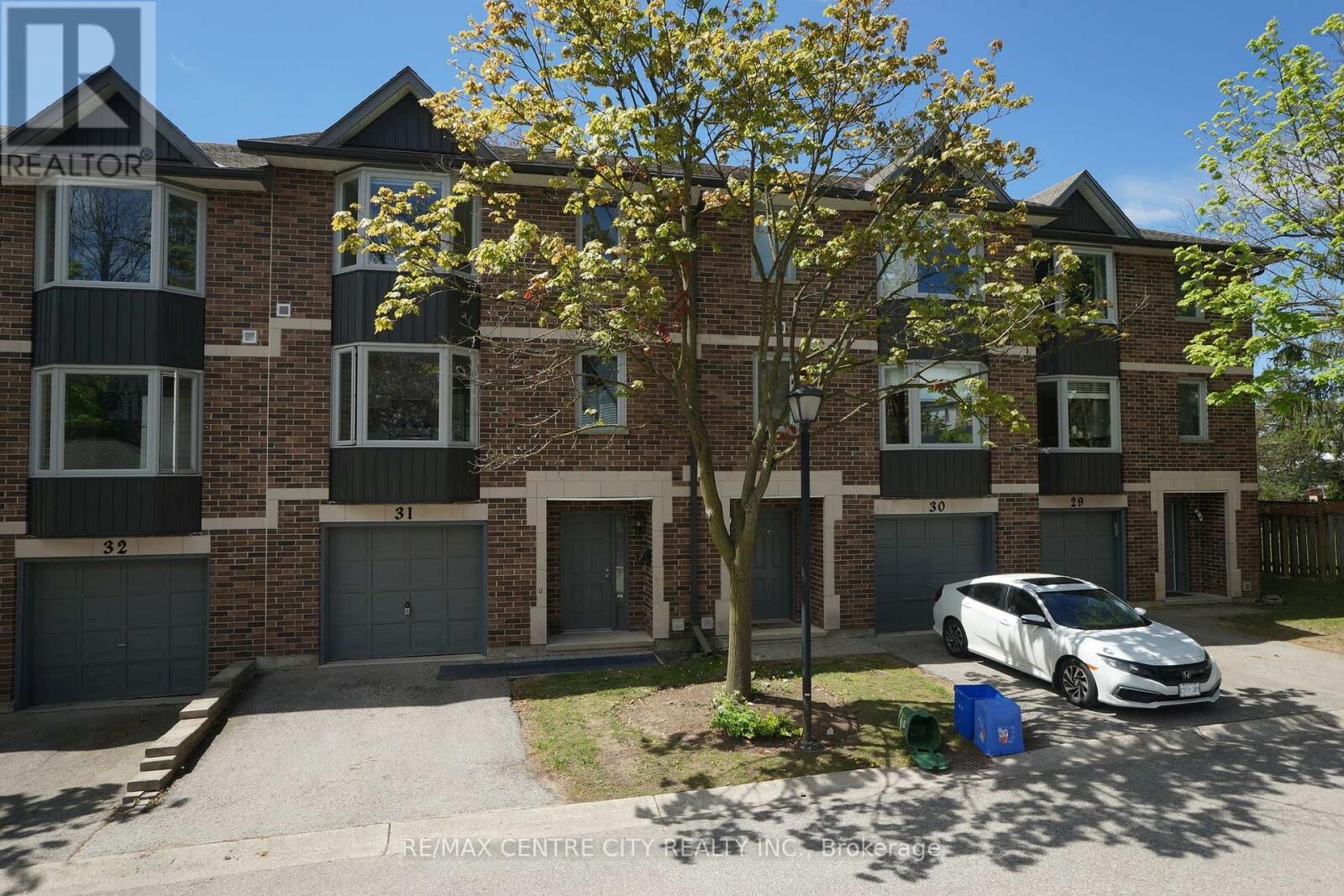 Property Photo:  1548 Richmond Street 31  ON N6G 4W8 