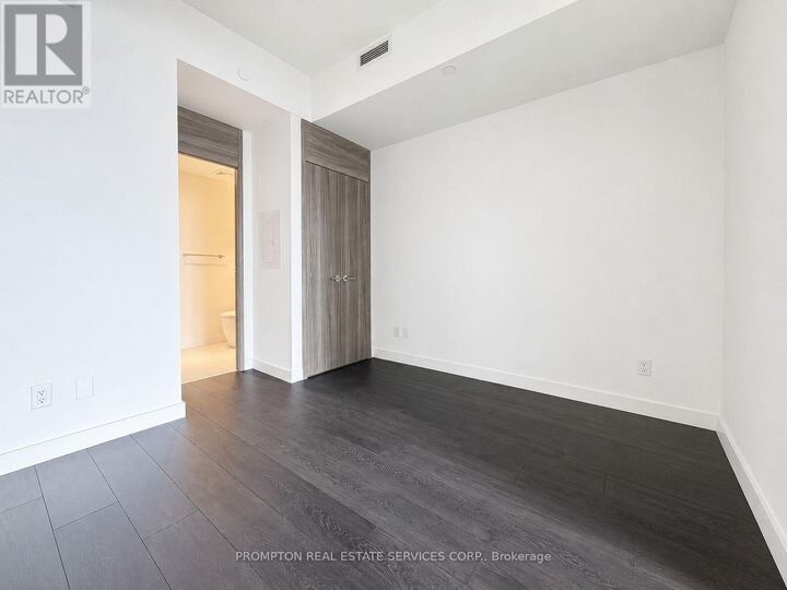 Property Photo:  75 Billes Heights #358  ON M2K 0J8 
