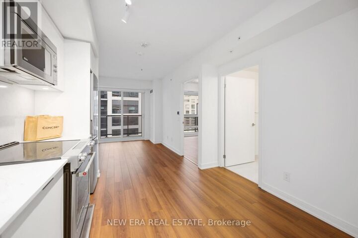 Property Photo:  30 Samuel Wood Way 1907  ON M9B 0C9 