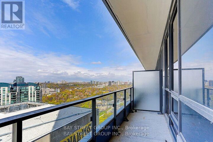 Property Photo:  395 Bloor Street East 2802  ON M4W 1H7 