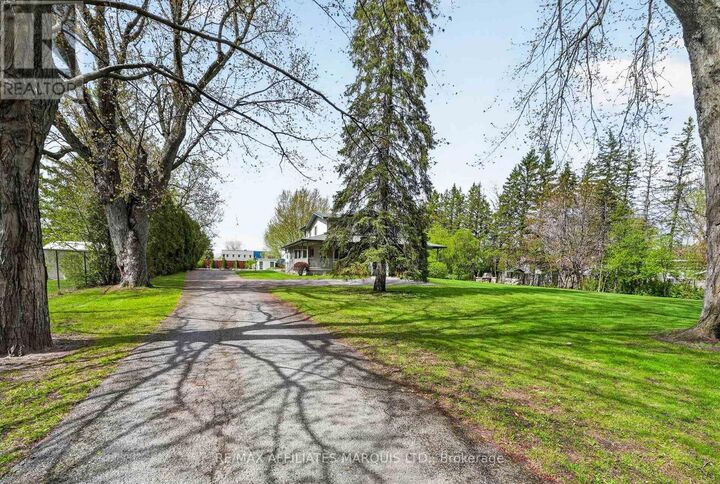 Property Photo:  315 Eleventh Street East  ON K6H 2Y6 