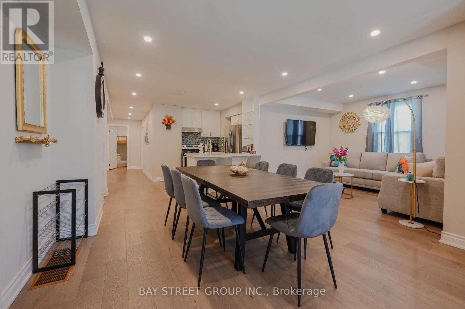 Property Photo:  4534 Morrison Street  ON L2E 2B5 