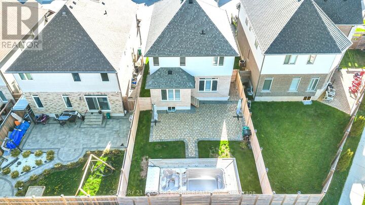 Property Photo:  130 Elmbank Trail  ON N2R 0H2 