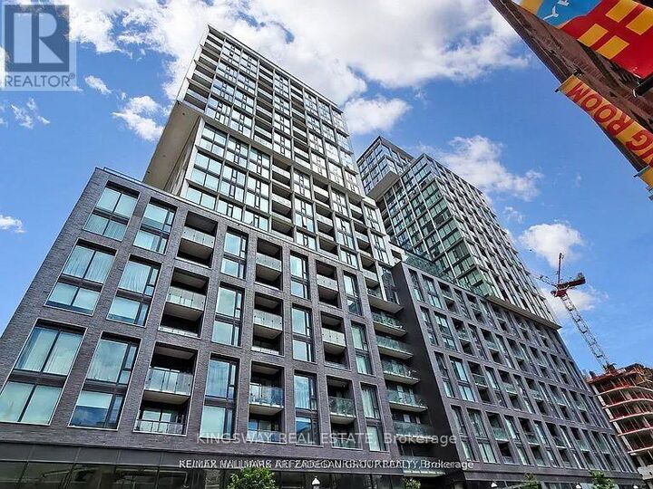 Property Photo:  18 Front Street East 1218  ON M5E 1C9 