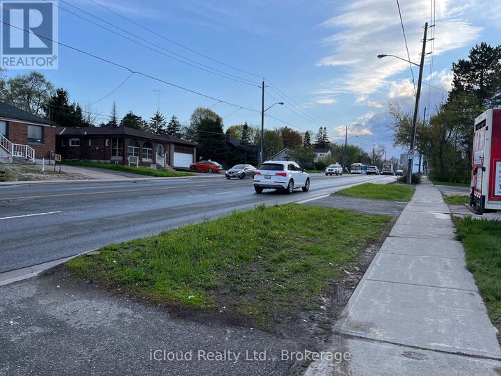 Property Photo:  104 East Steeles Avenue East  ON L3T 1A4 