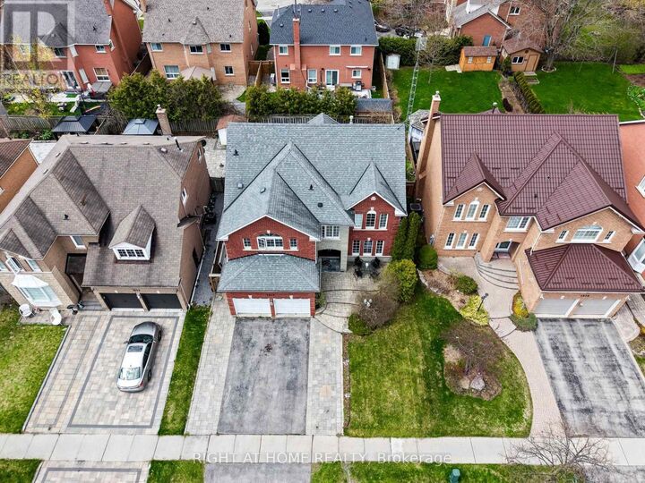 Property Photo:  1856 Woodview Avenue  ON L1V 1L4 