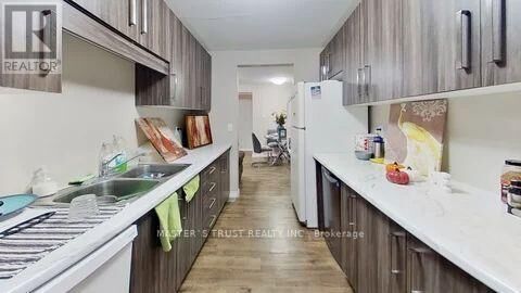 Property Photo:  117 Erb Street West Unit 4  ON N2L 1T6 