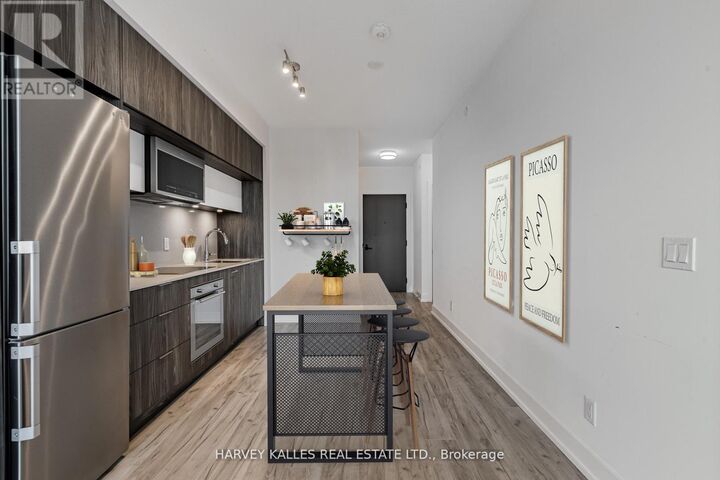 Property Photo:  25 Adra Grado Way West 708  ON M2J 0H6 