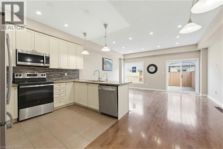 Property Photo:  110 Highland Road East 75  ON N2M 3S1 