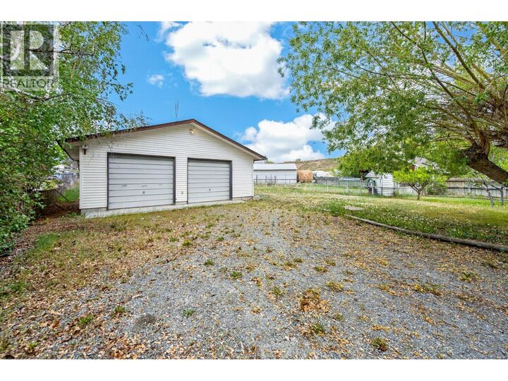 Property Photo:  2268 Schindler Crescent  BC V0K 1Y0 