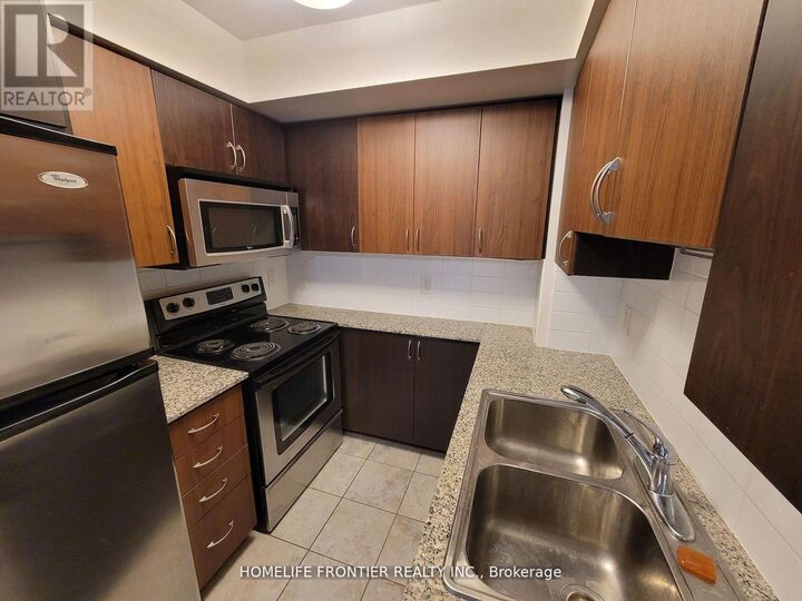 Property Photo:  1060 Sheppard Avenue West 403  ON M3J 0G7 