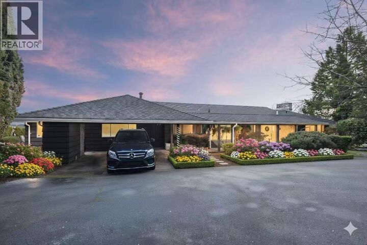Property Photo:  875 Eyremount Drive  BC V7S 2B2 