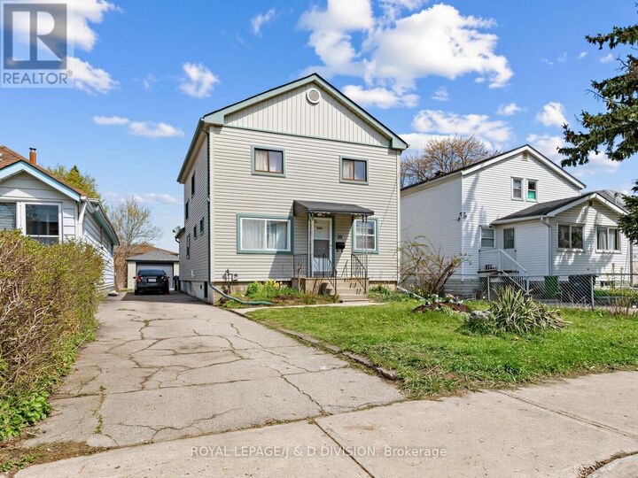 Property Photo:  20 Glasgow Avenue  ON M1K 1C1 
