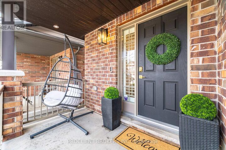 Property Photo:  147 Couling Crescent  ON N1H 6J1 