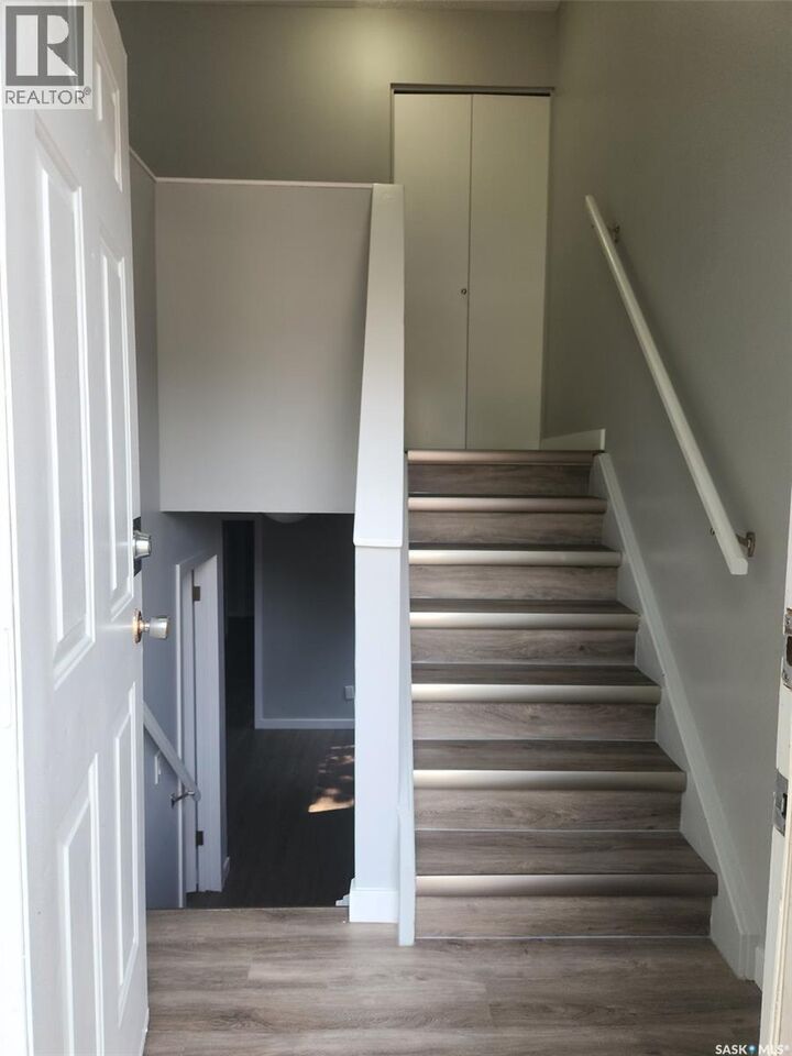 Property Photo: 3615-3617 Fairlight Drive SK S7M 4L7
