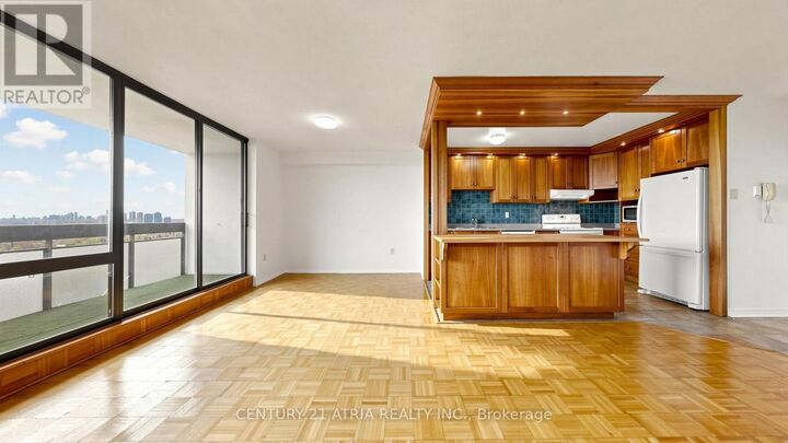 Property Photo:  260 Seneca Hill Drive 1610  ON M2J 4S6 