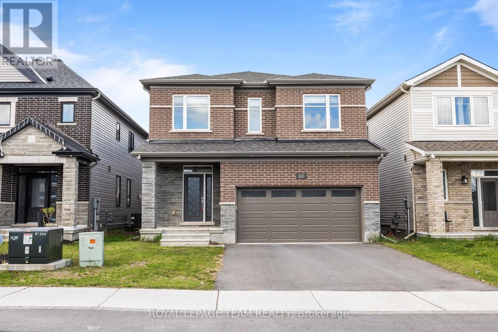 Property Photo:  800 Cappamore Drive  ON K2J 6V6 