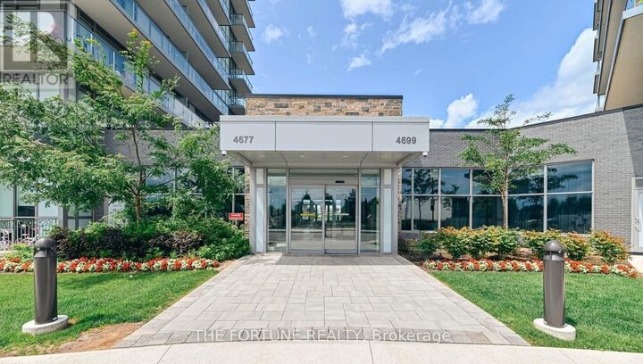 Property Photo:  4677 Glen Erin Drive 401  ON L5M 2E3 