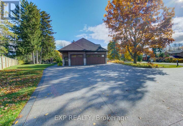 Property Photo:  52 Edgehill Drive  ON N2P 2C6 