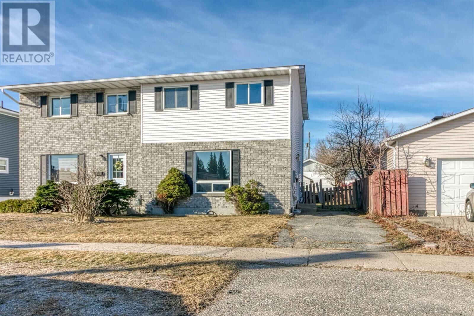 Property Photo:  25 Beaumier Cres  ON P5A 2Y9 