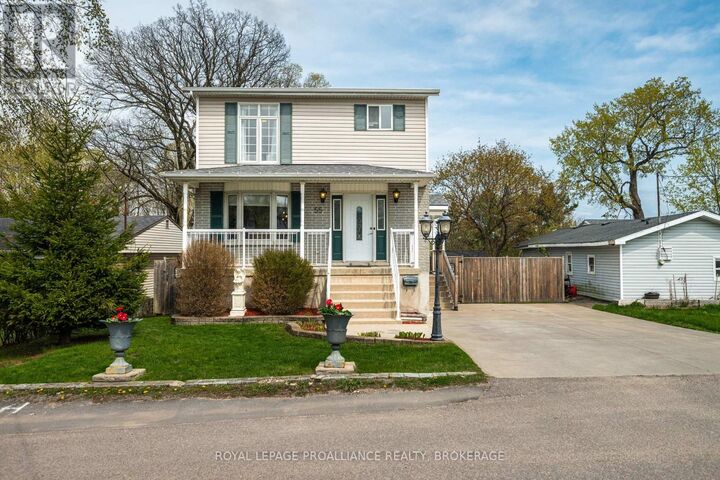 Property Photo:  55 Shaw Street  ON K7K 4Y5 