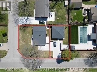 Property Photo:  3401 Roxborough  ON N9E 2Z9 