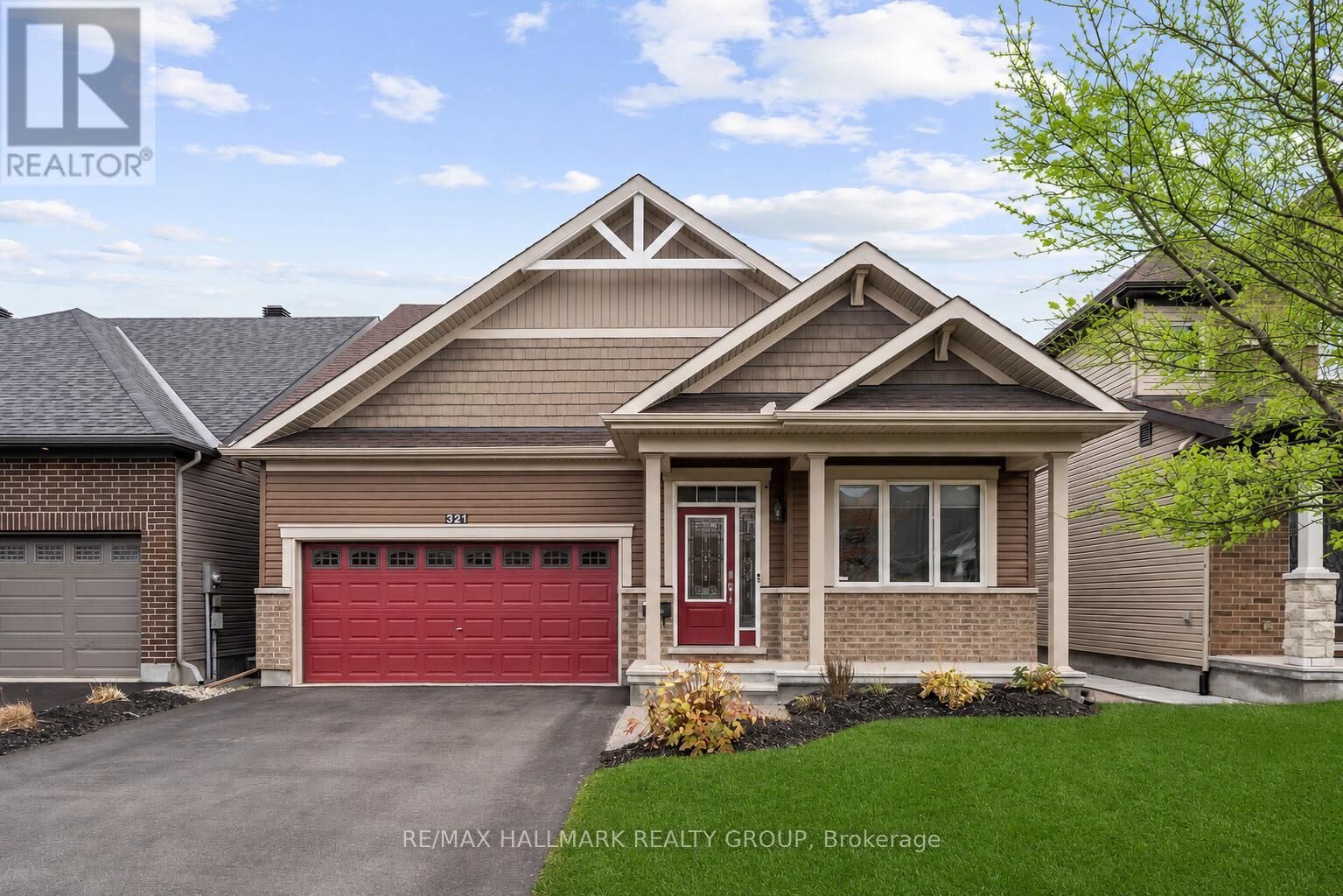 Property Photo:  321 Hepatica Way  ON K4A 0Y9 