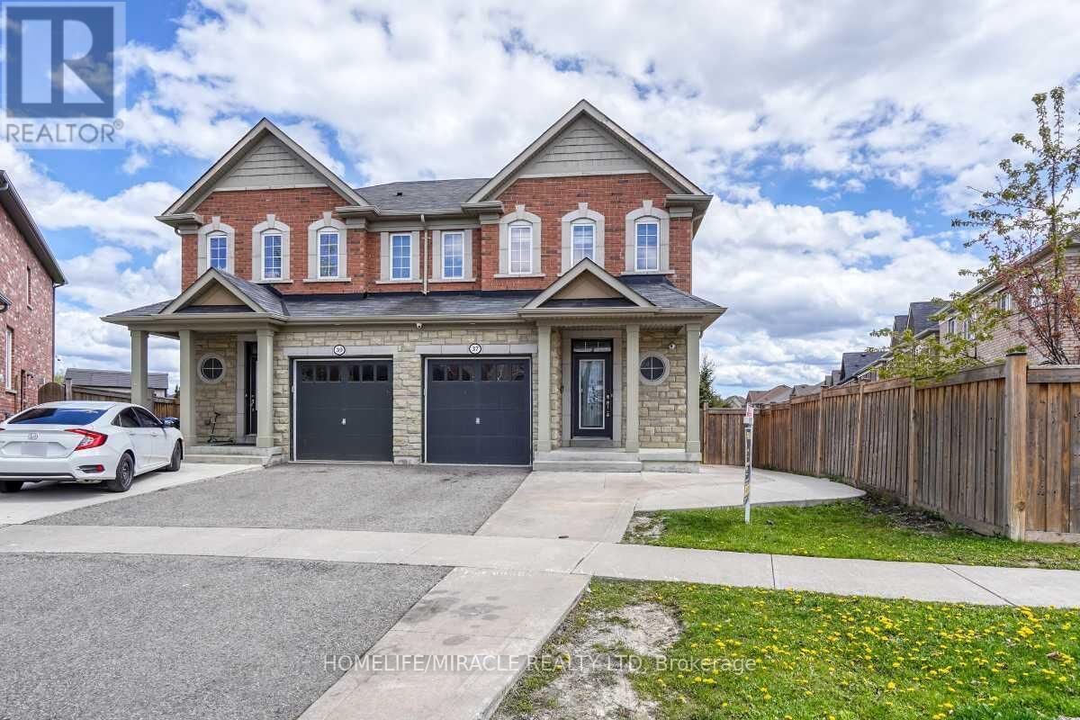 Property Photo:  37 Sussexvale Drive  ON L6R 3R5 