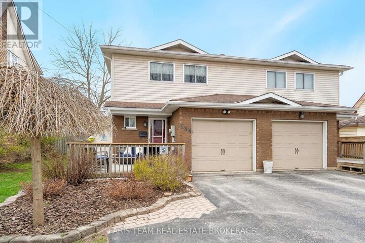Property Photo:  534 Wellington Street  ON L4R 4W6 