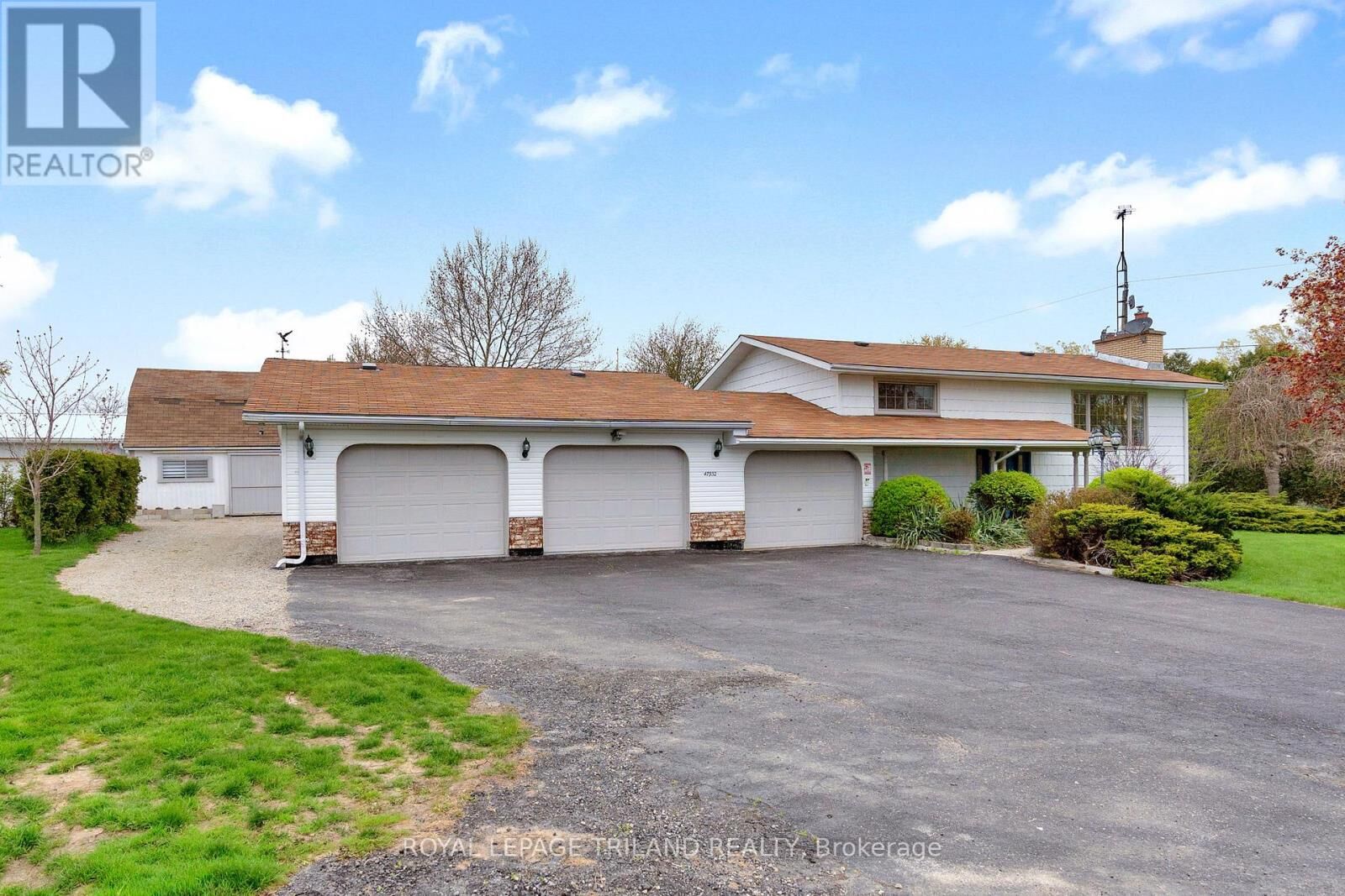 Property Photo:  47932 College Line  ON N5H 2R6 
