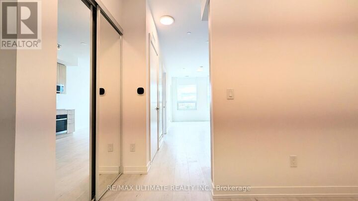 Property Photo:  2501 Saw Whet Boulevard 636  ON L6M 4G3 