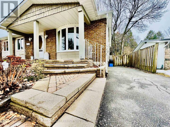 Property Photo:  320 Justin Street  ON P1B 5J9 
