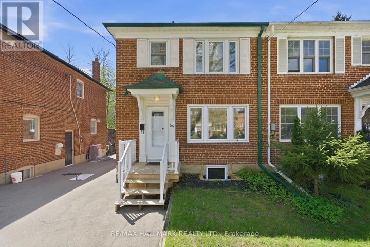 Property Photo:  69 Thursfield Crescent  ON M4G 2N4 